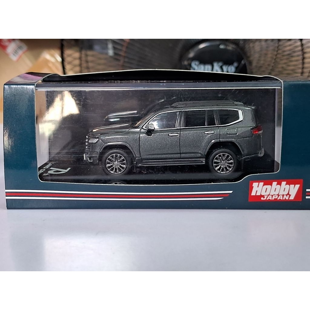 HOBBY JAPAN 1/64 - LAND CRUISER MÀU XÁM ĐẬM