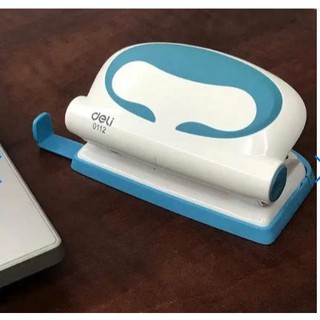 Bấm 2 lỗ mini Deli 0112