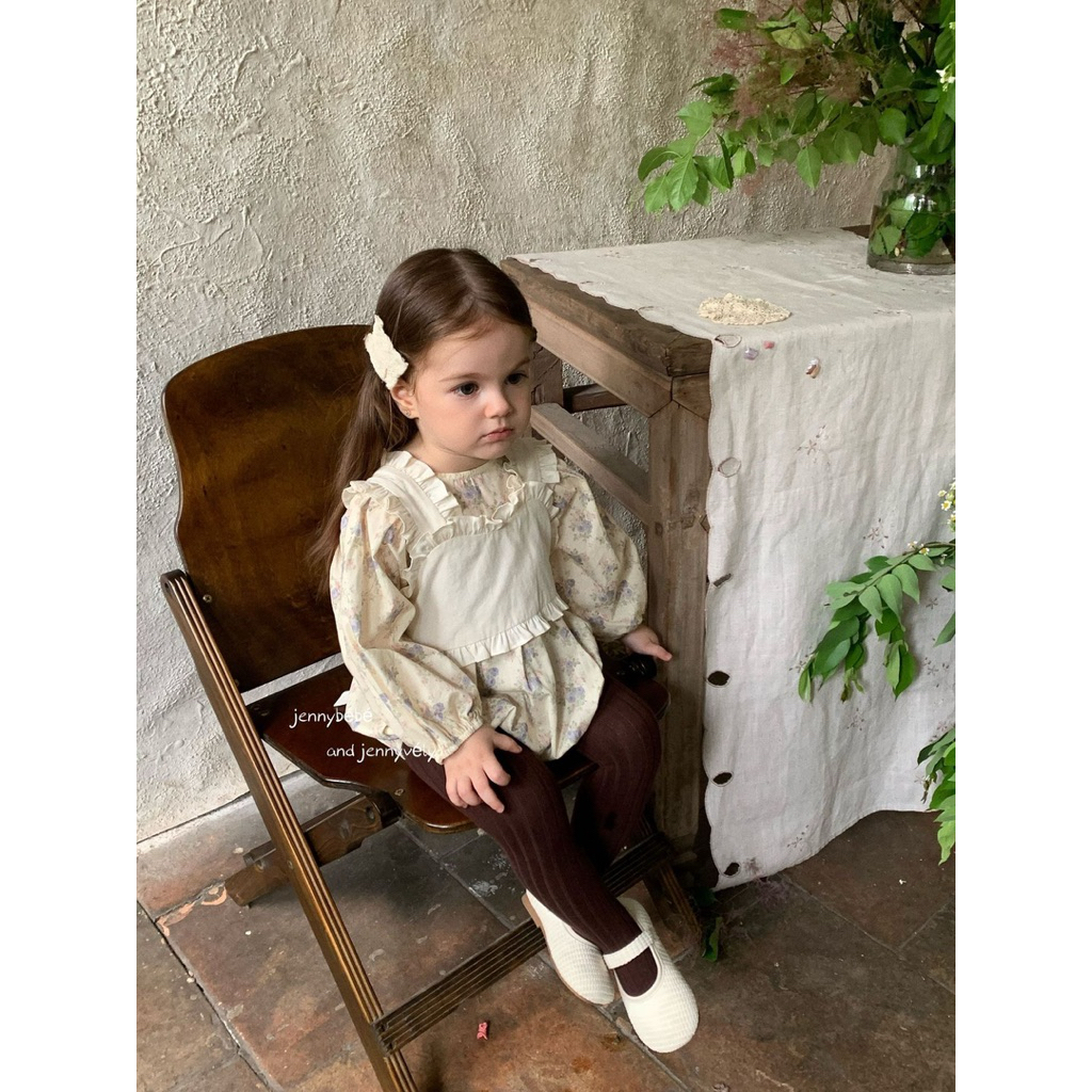 (Jenny Bé Bé) Set Áo Tạp Dề Và Suit Dài Tay Hoạ Tiết Hoa Xinh Xắn Dành Cho Bé Gái Phong Cách Hàn Quố