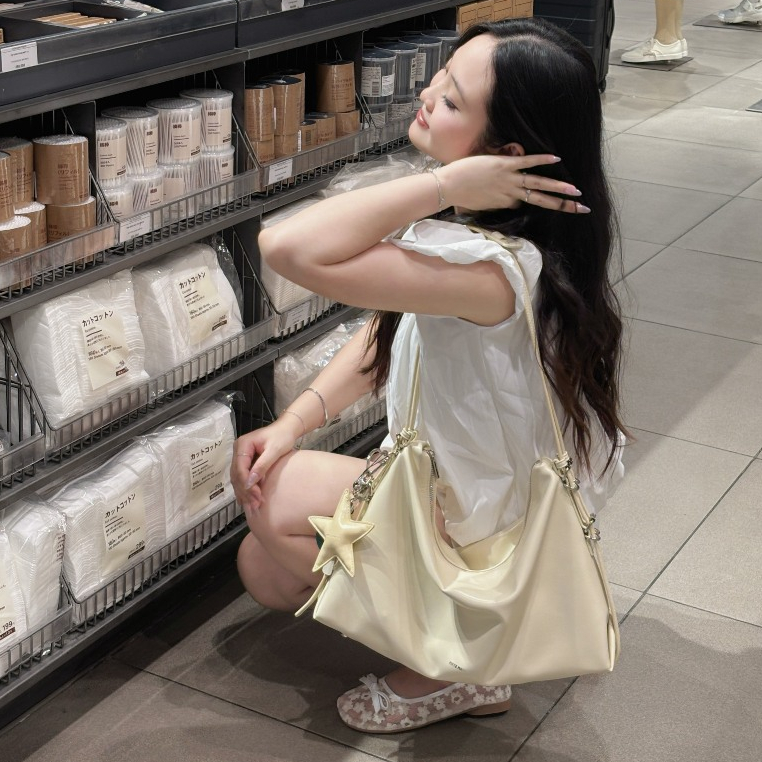 [KOL REVIEW] Túi Tote Dáng Rủ MATE MADE Everyday - Túi Jenny Huỳnh Chất Da Mềm, Đeo Vai thoải mái đi học đi làm đi chơi | BigBuy360 - bigbuy360.vn