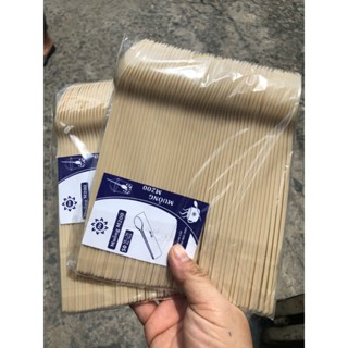  100 muỗng nhựa MÀU KEM 20cm combo 100 muỗng dài màu KEM 