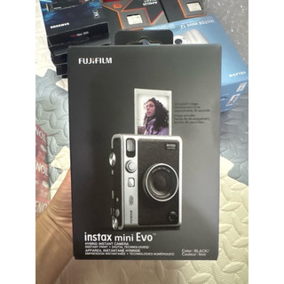  Fujifilm Instax Mini Evo - Máy chụp ảnh lấy ngay kết hợp in ảnh bằng điện thoại 
