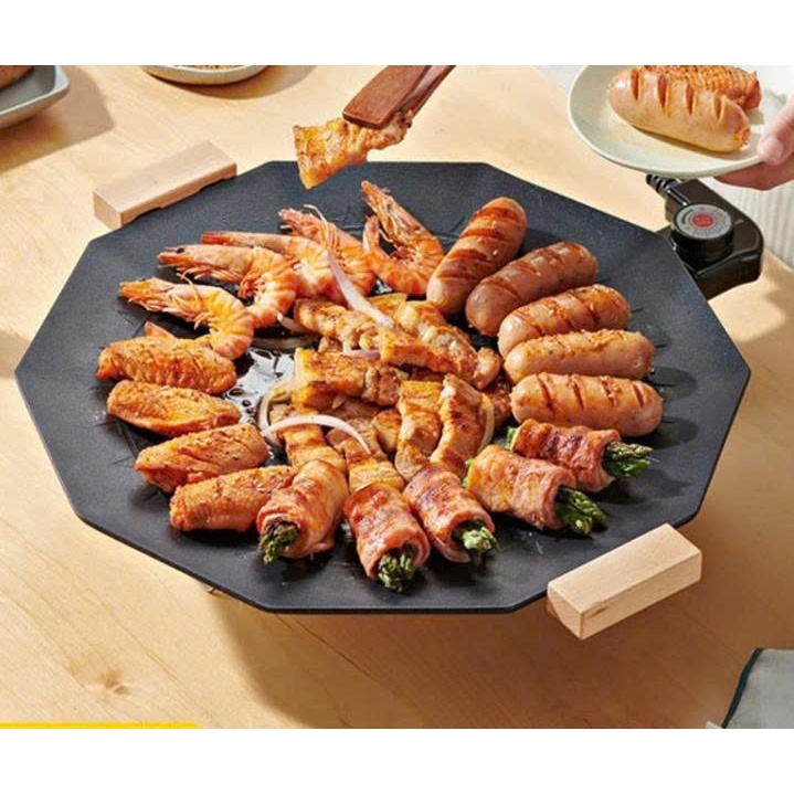 CHẢO NƯỚNG BẰNG ĐIỆN CHỐNG DÍNH VỚI BÊ MẶT LÀM BẰNG ĐÁ.