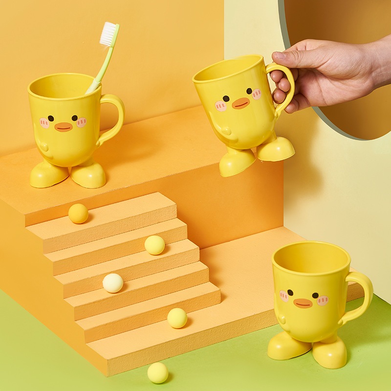 Cốc nhựa uống nước, đánh răng hình con vịt TINI COCVIT27