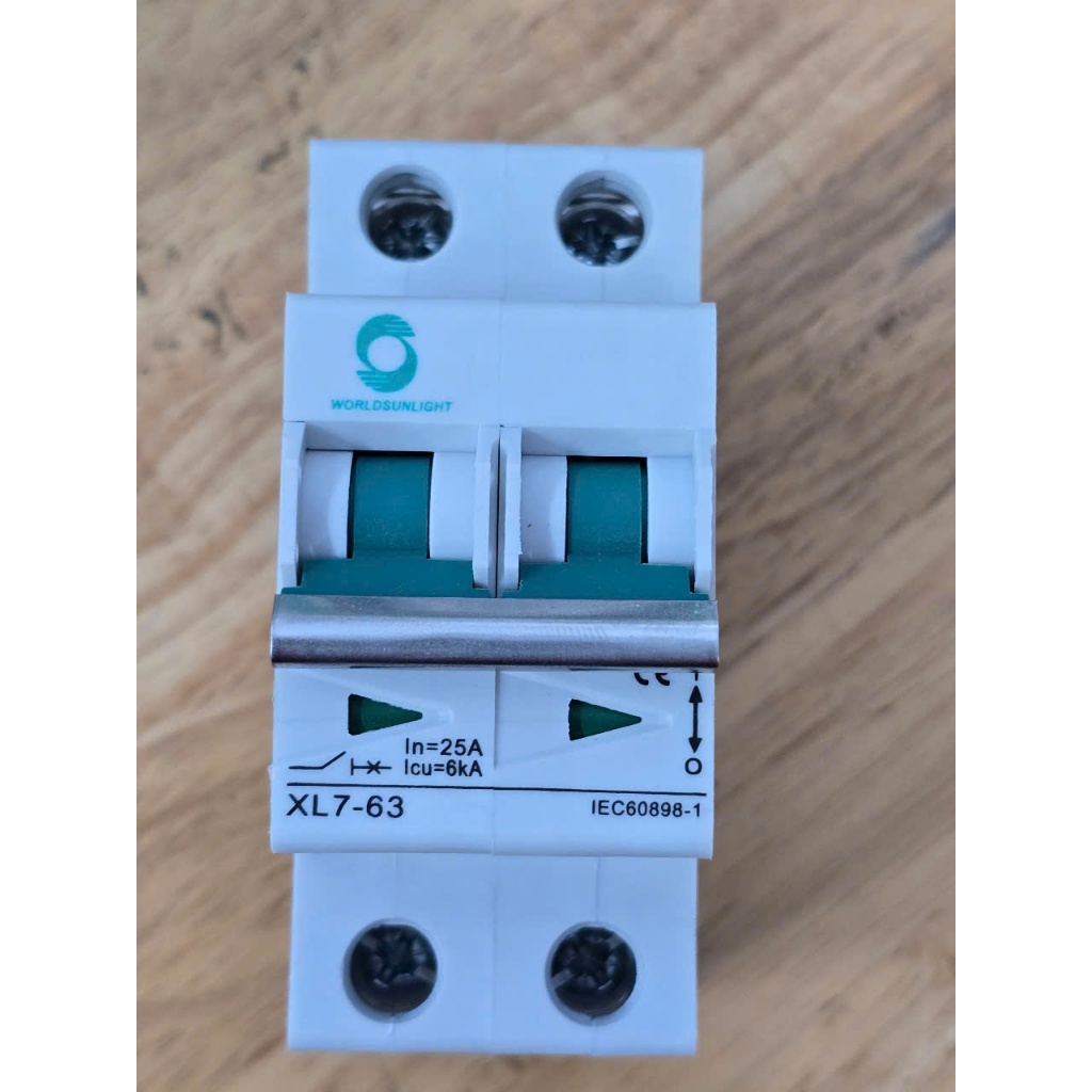 Aptomat DC C25A 800V