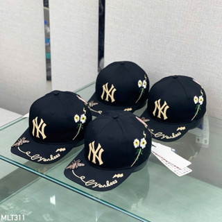 Mũ lưỡi trai nam nữ thêu ong đính đá cườm siêu nét.