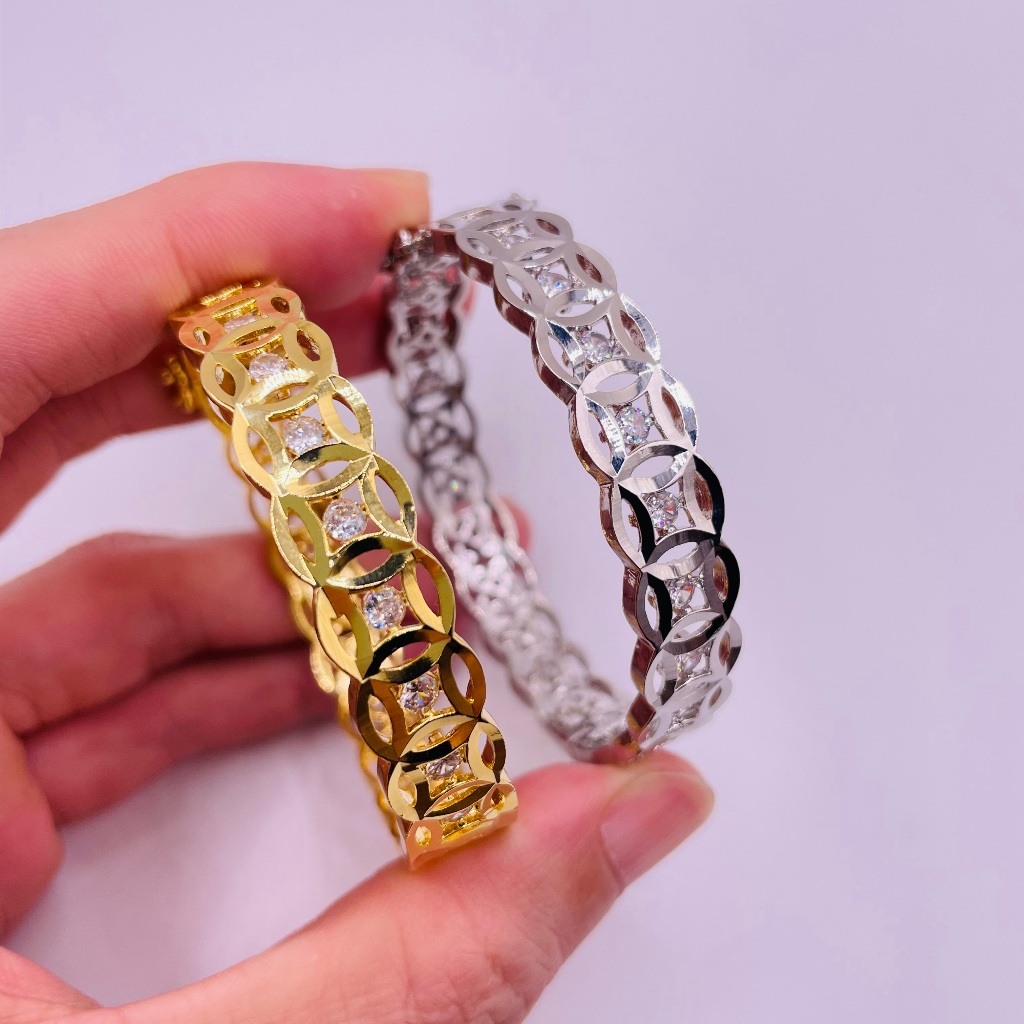 Vòng tay kim tiền titan đính đá bền đẹp, Lắc tay đính đá chất liệu bằng titan kiểu dáng kim tiền khô