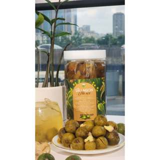 Sấu ngâm đường thương hiệu Mộc Hương Sơn, hương vị chua ngọt giòn ngon hộp 1kg đặc sản Hà Nội.