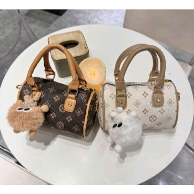 (Tặng móc khoá) Túi Xách Nữ Cầm Tay Đeo Chéo Hoạ Tiết Sang Chảnh CUN633 | BigBuy360 - bigbuy360.vn