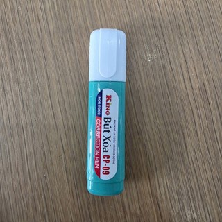 [Một cây] Bút xóa King CP-09 – Mau khô, đầu nhọn dễ xóa, mực êm mịn