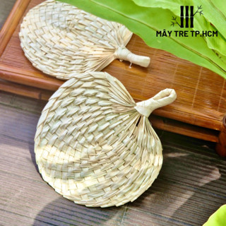 Quạt lá đề, quạt lá cọ mây tre đan cầm tay truyền thống hanmade , trang trí tết, giá tốt