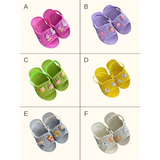 Dép tổ ong em bé charm ngẫu nhiên Dép tổ ong trẻ em quai chun màu sắc rực rỡ sticker dễ thương