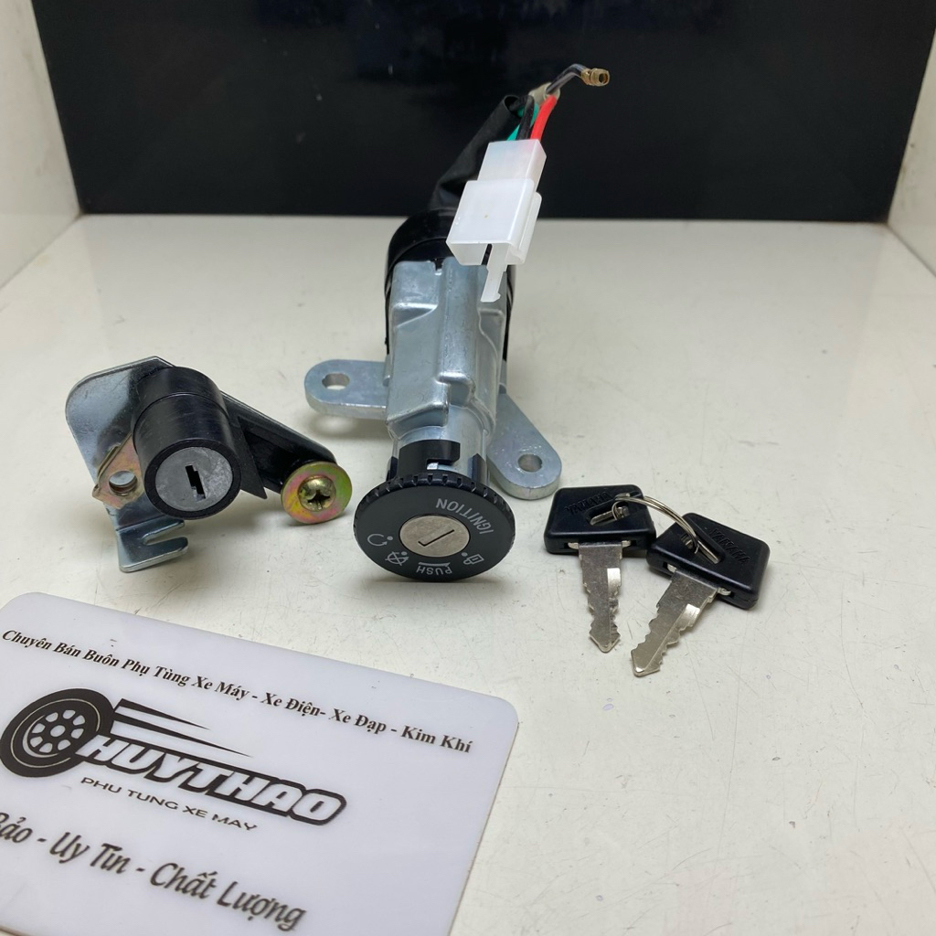 Bộ Ổ Khoá Xe Máy Sirius 50cc / Sirius 50 Học Sinh / Si Tàu 1 Giắc 4 Dây Hàng Chất Lượng Cao