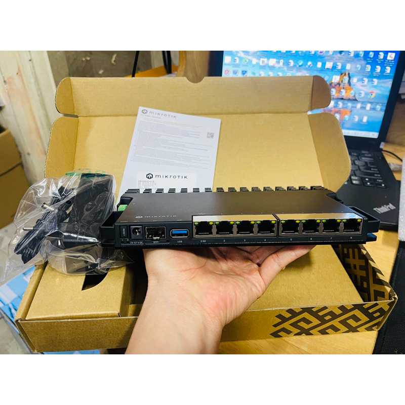 RB5009UG+S+IN thiết bị định tuyến