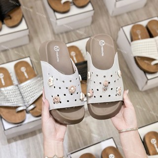 Dép Nữ MIDU BLOOMY Gắn Charm Xinh Xắn, Đế Xuồng Êm Nhẹ 4 Phân 3 Màu