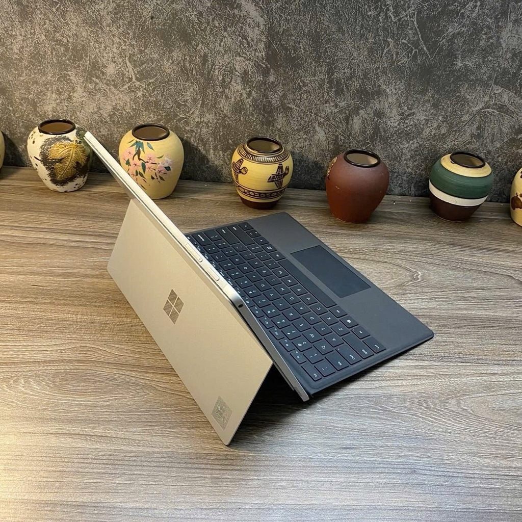 MICROSOFT SURFACE PRO 6 🌟 MỎNG NHƯ ĐIỆN THOẠI – MẠNH NHƯ “KHỦNG LONG”! 🌟