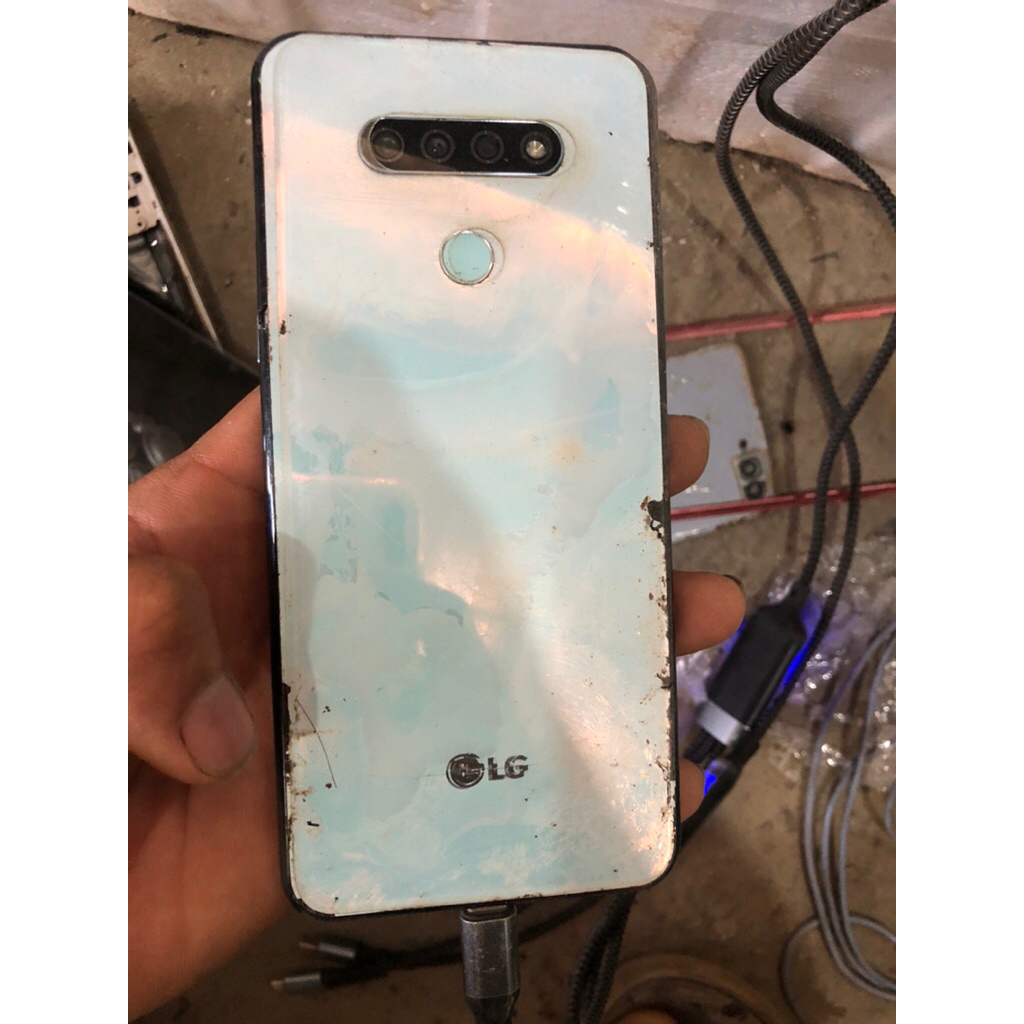 xác điện thoại LG k61 hỏng màn.