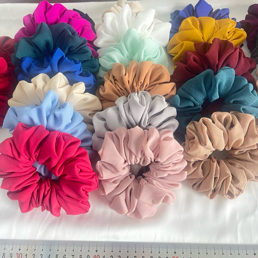 Cột tóc scrunchies màu trơn vải voan, lụa, lưới