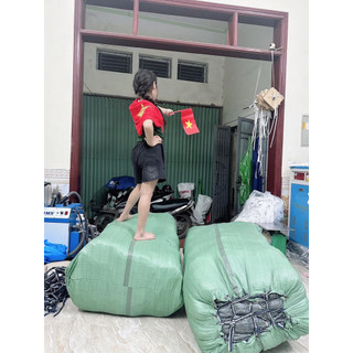 Khăn choàng cờ đỏ sao vàng - Niềm tin yêu tổ quốc