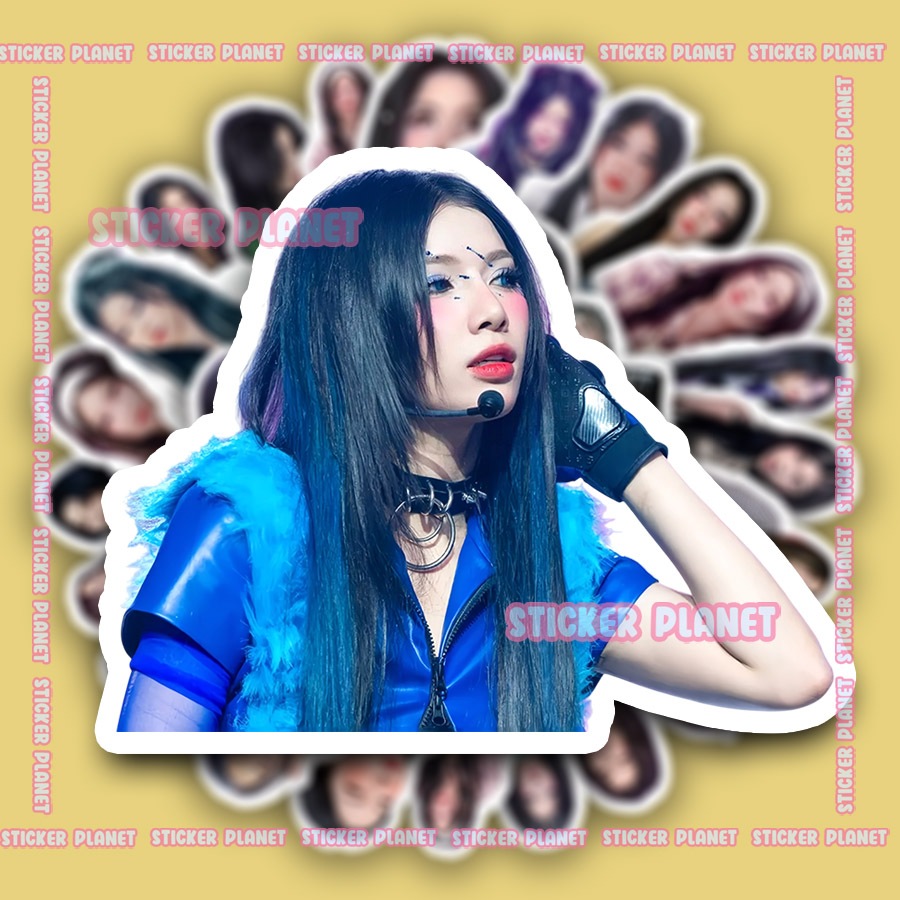 Sticker Em Xinh Say Hi LyHan Ver2 trang trí mũ bảo hiểm,guitar,ukulele,điện thoại,sổ tay,laptop