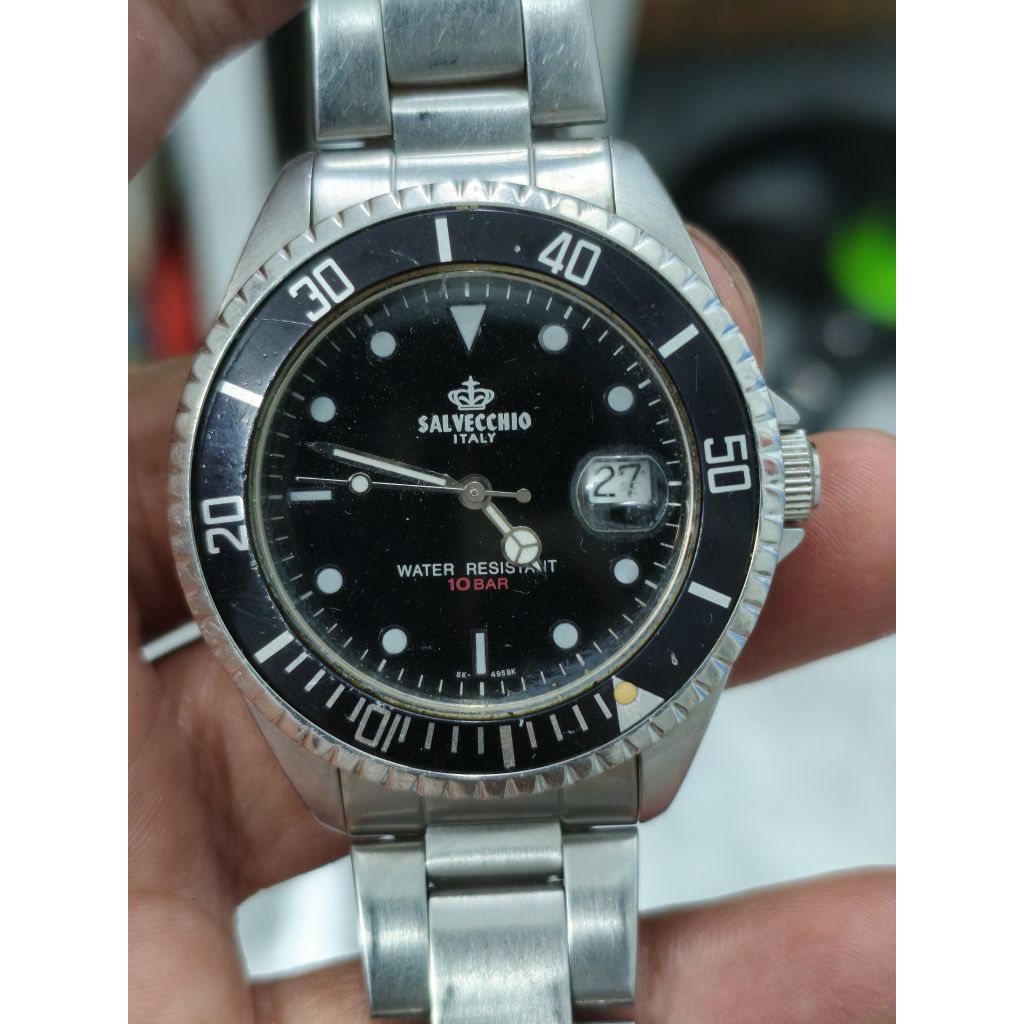 Đồng hồ nội địa Ý, size 39mm không kể núm, 1 lịch, niềng xoay, coc số La Mã, đáy xoáy chống nước 100