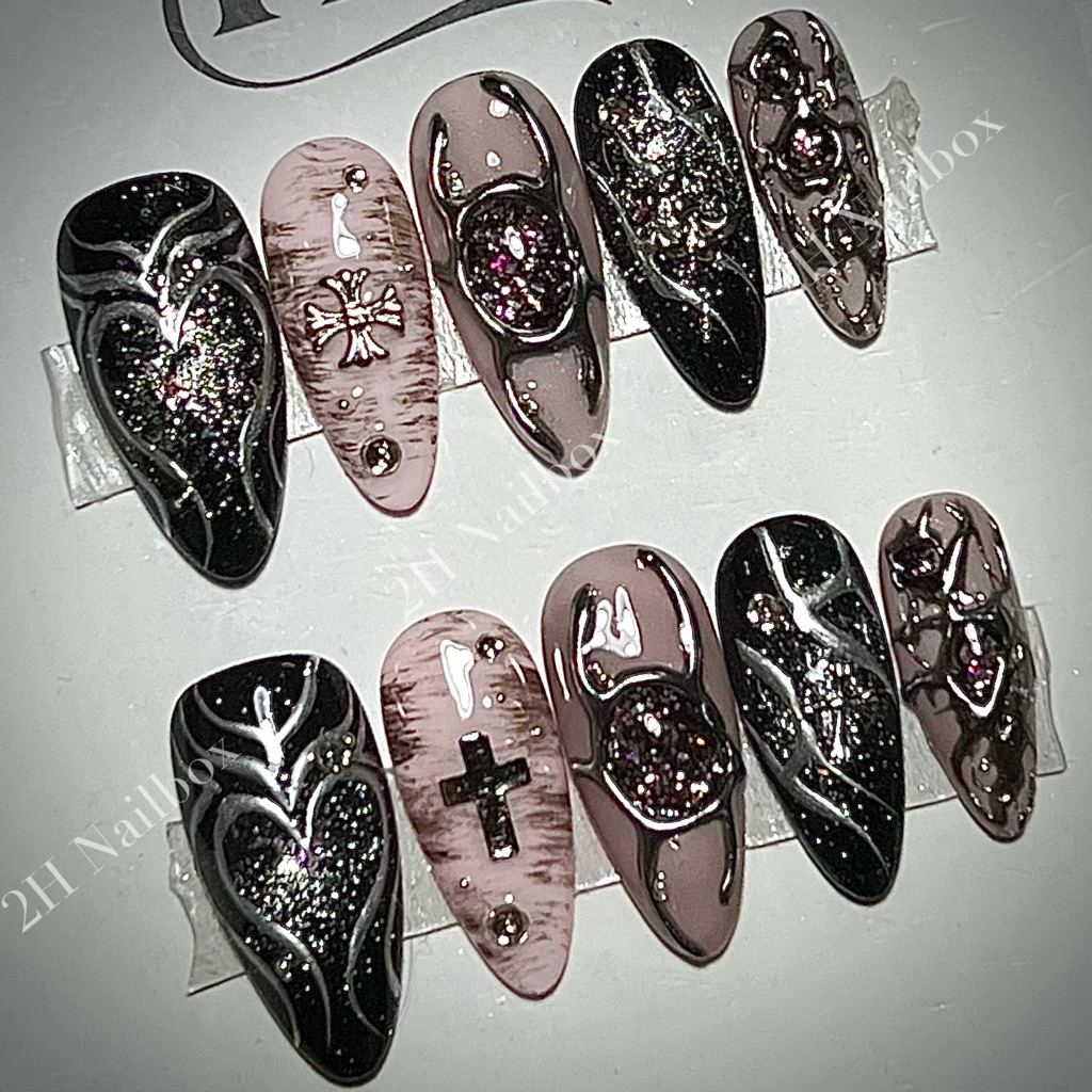 [2H-022]Nailbox Thiết Kế Y2K Đen Hồng Kết Hợp Nhủ Siêu Sáng Hồng