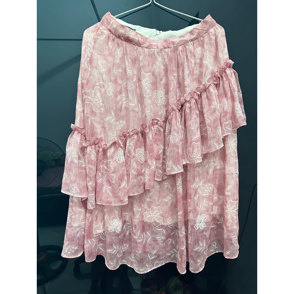 Pass Chân váy HOIVU hoa hồng sz M vừa