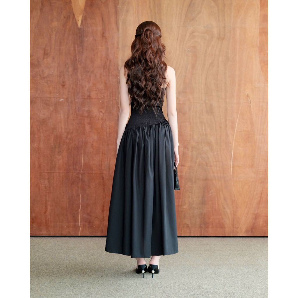 RUBIES Dovey Dress - Đầm Dài Nữ Vải Kate Dáng Ôm Tùng Xòe Cúp Ngực | BigBuy360 - bigbuy360.vn