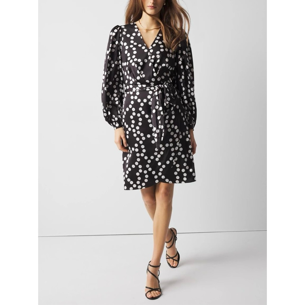 Đầm lụa White House WHBM