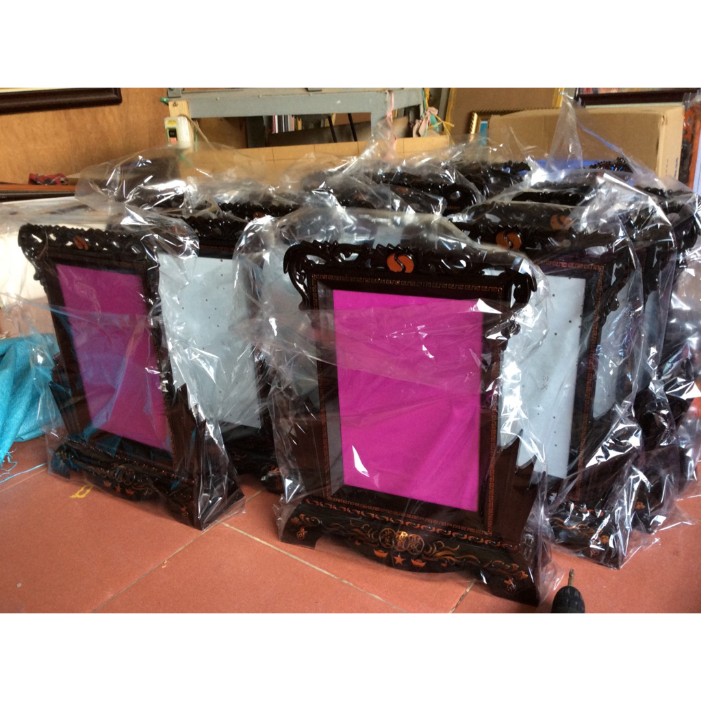 Khung ảnh thờ nhựa mặt kính (20x30) lòng khung