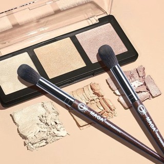 Cọ Khối Mũi Highlight Nhỏ MAGA Genuine Angled Nose Shadow