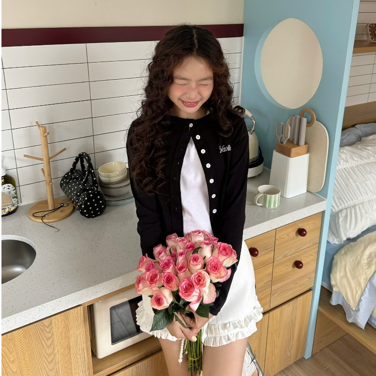 NAVIE - (Kèm áo 2 dây trắng) Áo cardigan BONIE thêu chữ thời trang | BigBuy360 - bigbuy360.vn