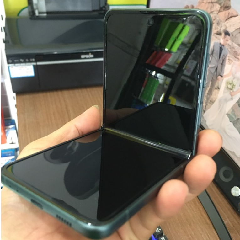 Miếng Dán PPF Full mặt trước SAMSUNG Z Flip 8 / Z Flip 7 / Z Flip 7FE  / Z Flip 6 / Z Flip 5 / Z Fli