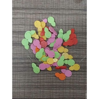 Combo 50 cái xỏ chỉ nhỏ gọn (giao màu ngẫu nhiên)