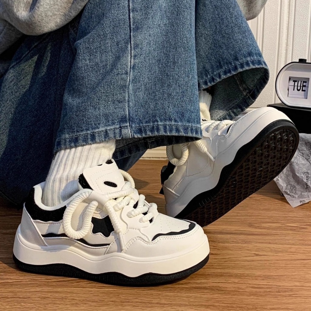 Giày Thể Thao Hàn Quốc Phong Cách