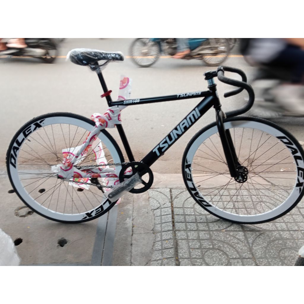 Xe đạp thể thao Fixed gear líp ngược TSUNAMI đang hót nhất 2025
