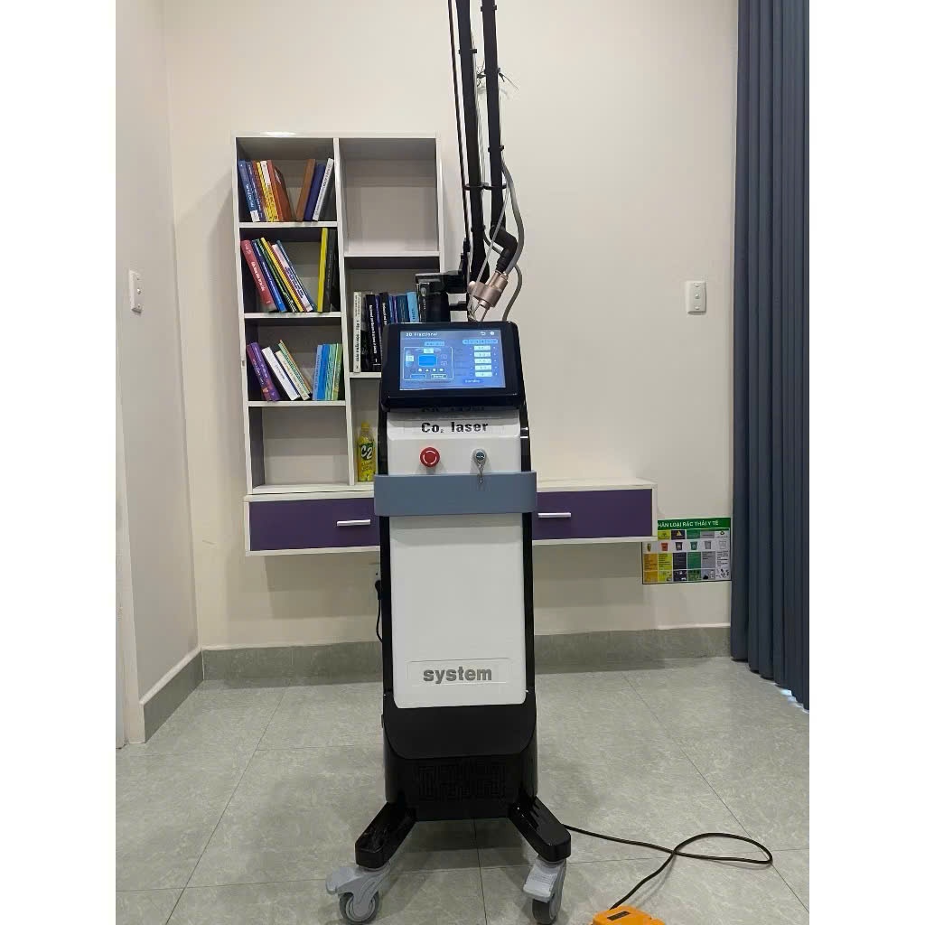 MÁY LASER CO2 FRACTIONAL SYSTEM | XẸO NÁM TÀN NHANG LASER CO2 FRACTIONAL SYSTEM DÙNG TRONG SPA