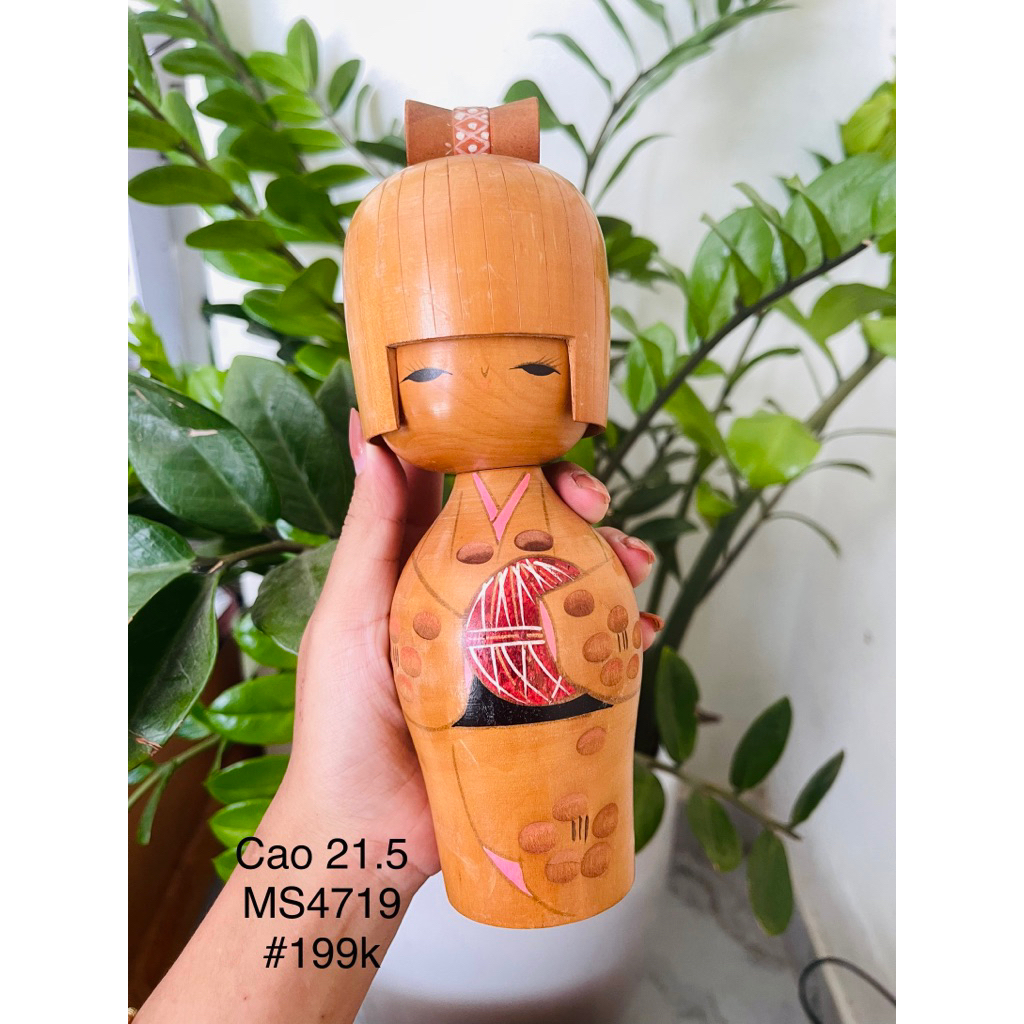 Kokeshi Nhật Bản, búp bê gỗ