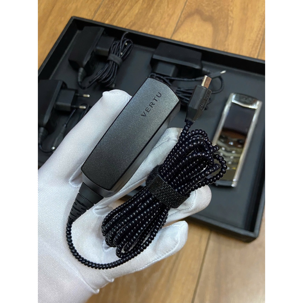 Sạc Zin Vertu Signature S