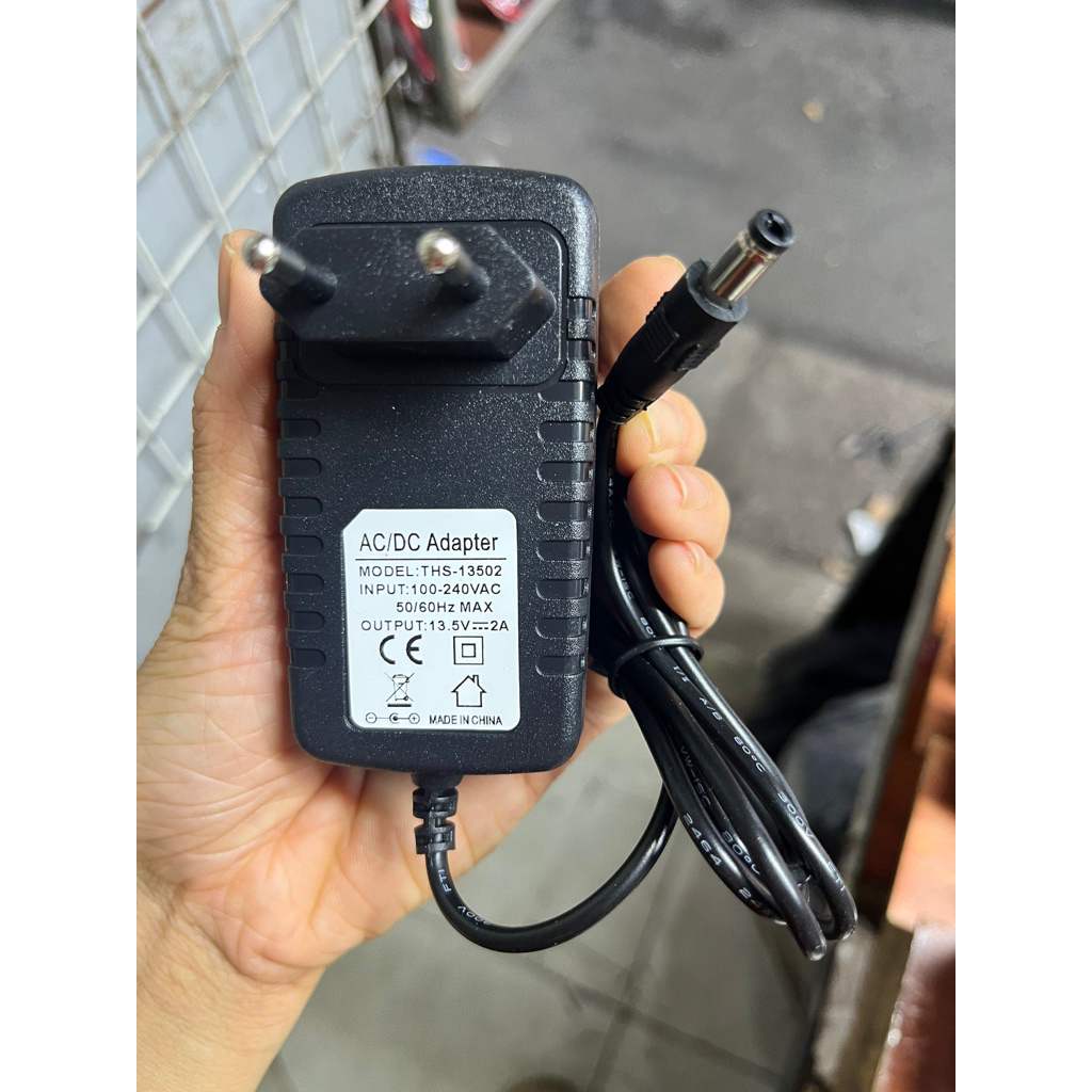 Cục nguồn 13.5V 2a