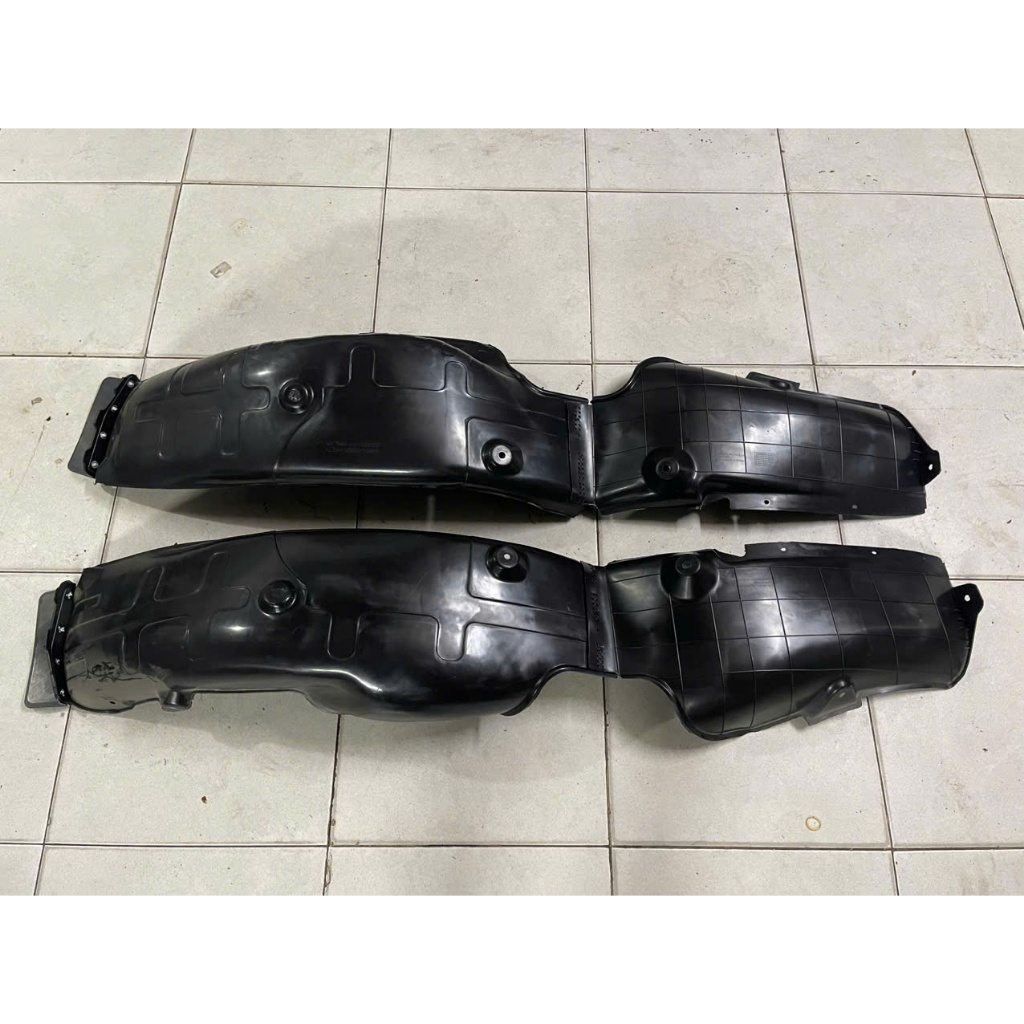 Chắn bùn lòng dè sau nhựa Hyundai Elantra đời 2016-2021 thay nỉ