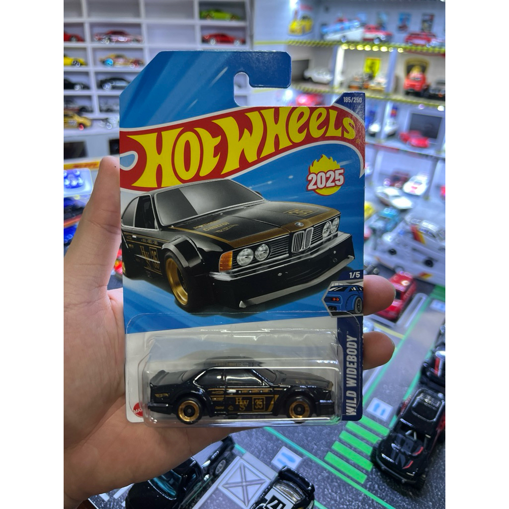 Xe mô hình Hot Wheels BMW 635 CSi