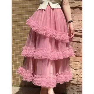 Chân váy ren nhiều tầng dáng dài xòe bồng bềnh như công chúa