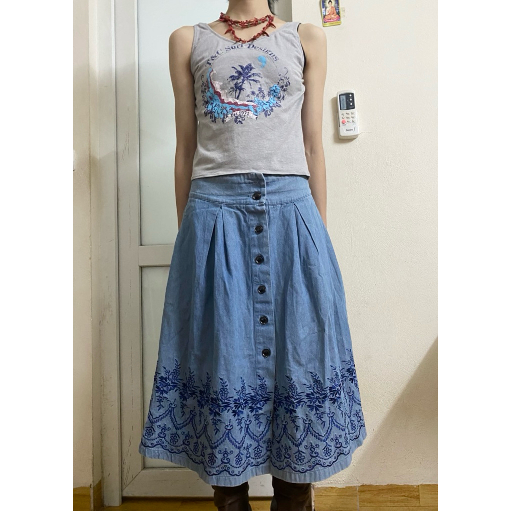 Set đồ 2 món gồm áo 2 dây và chân váy bò hiệu Axes 2hand độ mới cao M6