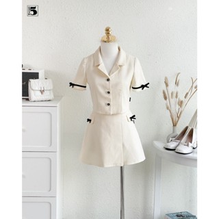 Set áo kiểu nữ Twentyfive ngắn tay đính nơ đen đi kèm chân váy ngắn phong cách tiểu thư SAVH13