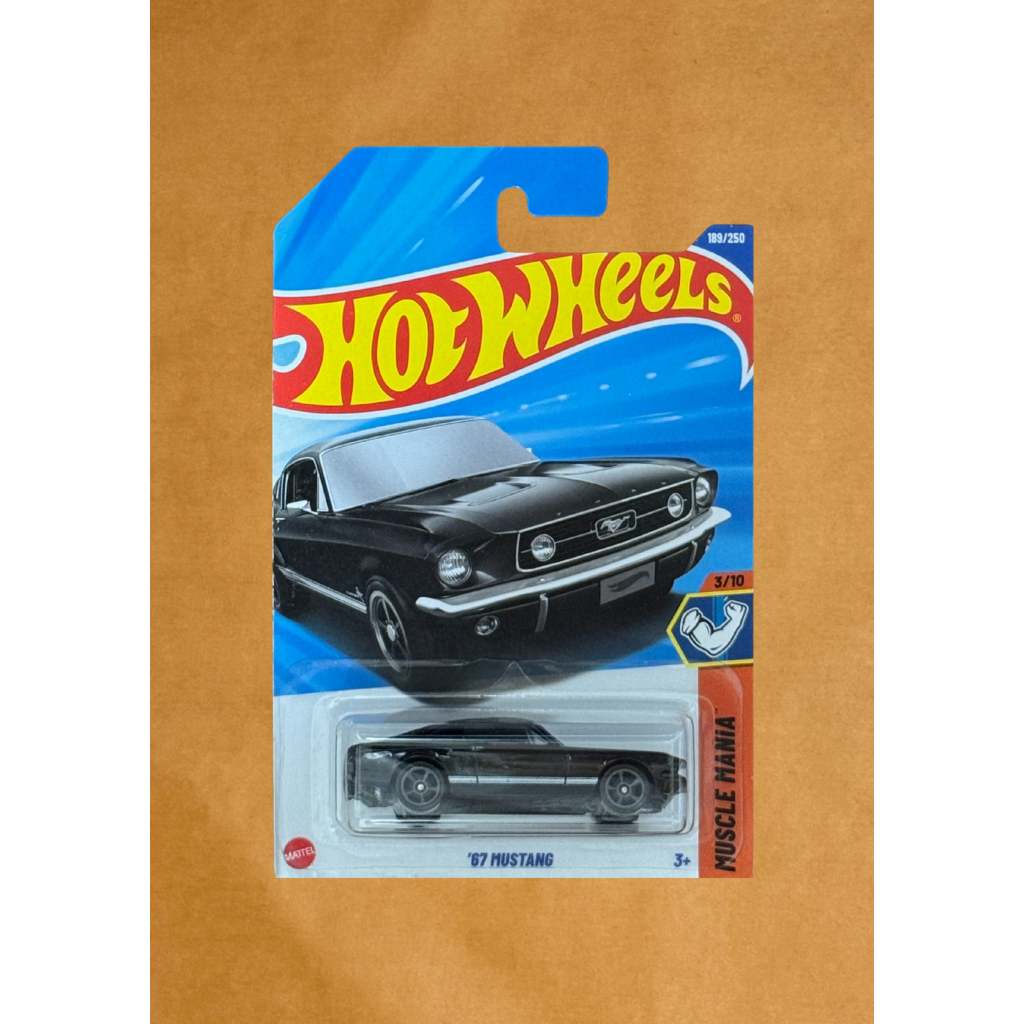 Xe mô hình Hot Wheels '67 Mustang