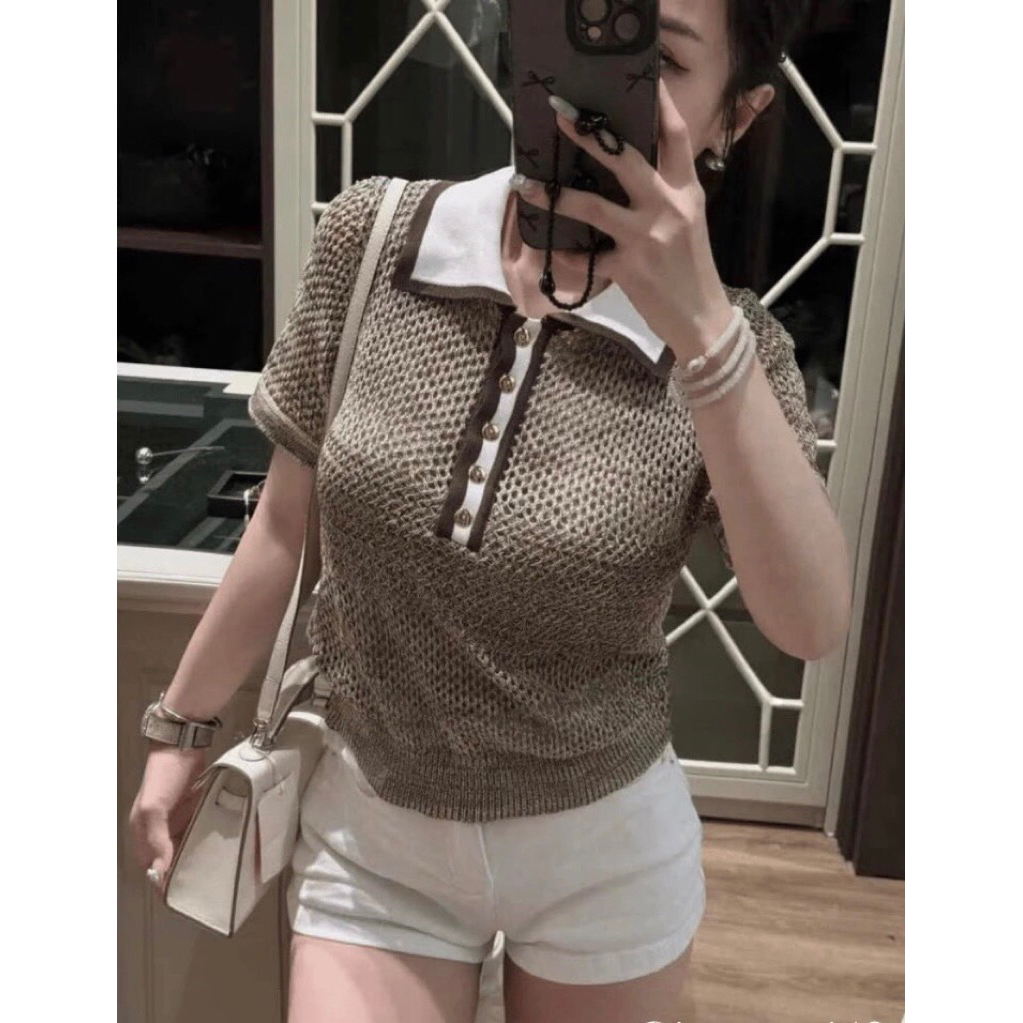  Áo len nữ cổ bẻ dệt lưới nhũ vàng nâu 5 khuy. 