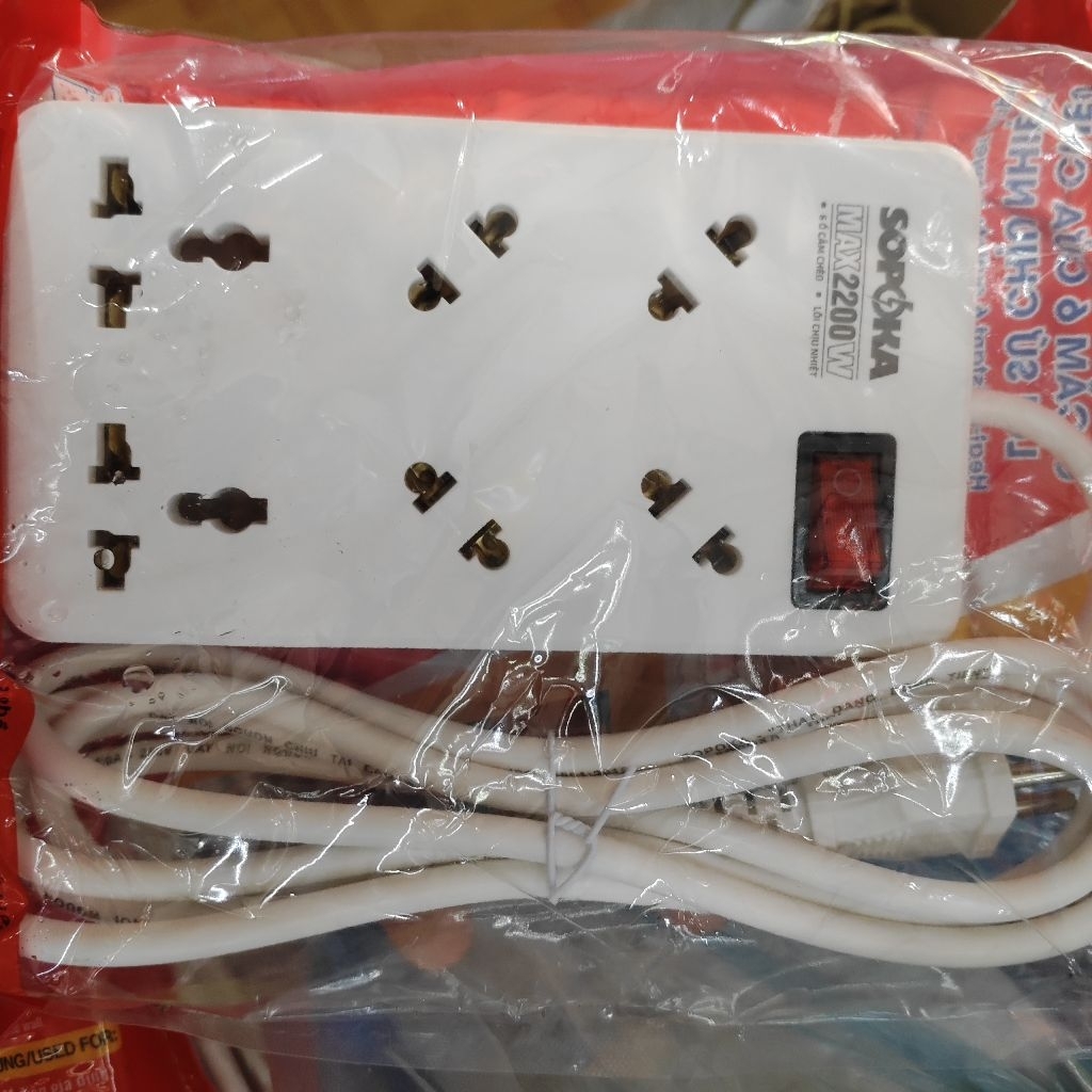 Ổ cắm liền dây 6 cửa sopoka, ổ cắm 6 cửa lõi sứ chịu nhiệt sopoka