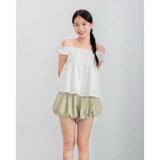  Áo Nữ EBREL Trễ Vai Tay Ngắn Hoạ Tiết Hoa Nhí Bo Chun Ngực Lên Dáng Tiểu Thư 