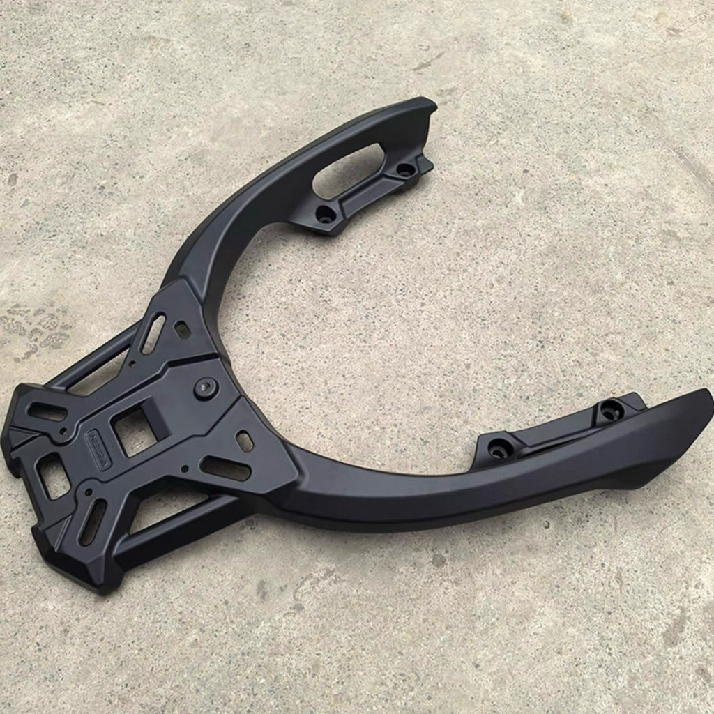 Baga sau Honda ADV 350